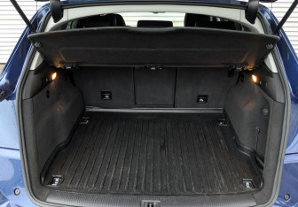 Подержанный автомобиль Audi Q5 2015 года (10 фото)