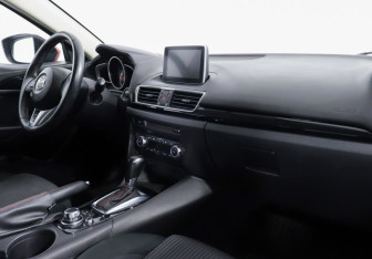 Подержанный автомобиль Mazda 3 Hatchback 2013 года (6 фото)