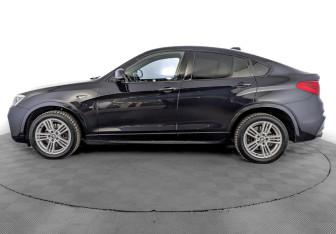 Подержанный автомобиль BMW X4 2016 года (8 фото)