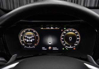 Подержанный автомобиль Geely Tugella 2023 года (11 фото)