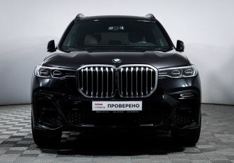 Подержанный автомобиль BMW X7 2020 года (2 фото)