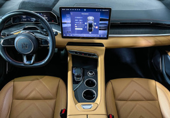 Подержанный автомобиль Zeekr 001 2023 года (12 фото)