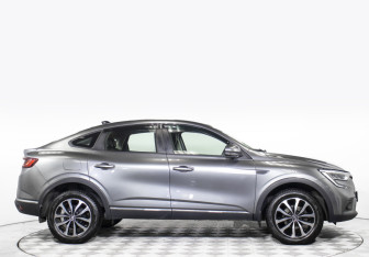 Подержанный автомобиль Renault Arkana 2021 года (4 фото)