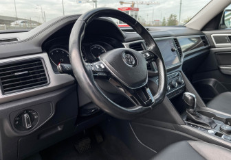 Подержанный автомобиль Volkswagen Teramont 2018 года (13 фото)