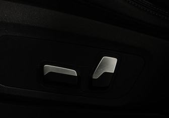 Подержанный автомобиль BMW X3 2020 года (17 фото)