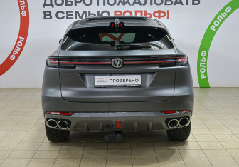 Подержанный автомобиль Changan UNI-K 2023 года (5 фото)