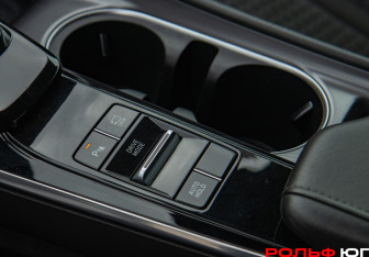 Подержанный автомобиль Hyundai Sonata 2020 года (13 фото)