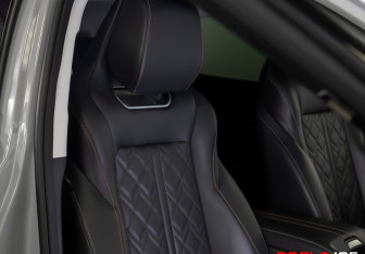 Подержанный автомобиль Changan UNI-K 2023 года (12 фото)