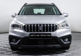 Подержанный автомобиль Suzuki SX4 Hatchback 2018 года (2 фото)