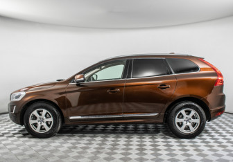Подержанный автомобиль Volvo XC60 2013 года (8 фото)