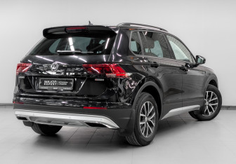 Подержанный автомобиль Volkswagen Tiguan 2019 года (5 фото)