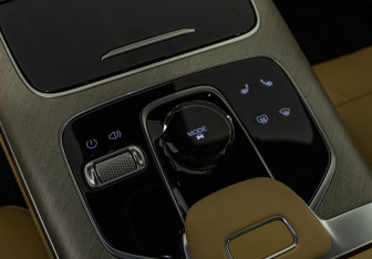 Подержанный автомобиль Jaecoo J8 2024 года (16 фото)