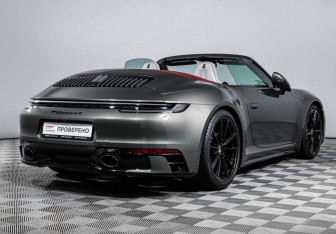 Подержанный автомобиль Porsche 911 Convertible 2021 года (5 фото)