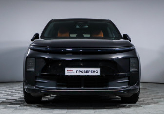 Подержанный автомобиль LiXiang L6 2024 года (2 фото)