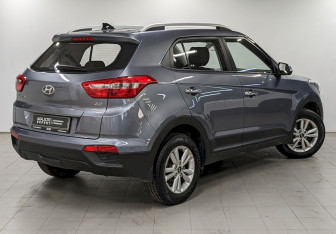 Подержанный автомобиль Hyundai Creta 2017 года (5 фото)
