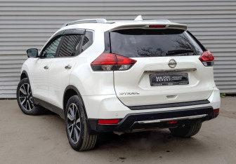 Подержанный автомобиль Nissan X-Trail 2020 года (7 фото)