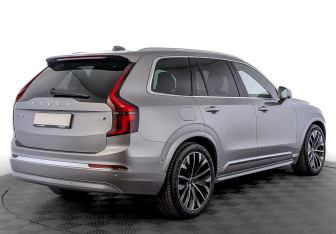 Новый Volvo XC90 2025 (2 фото)