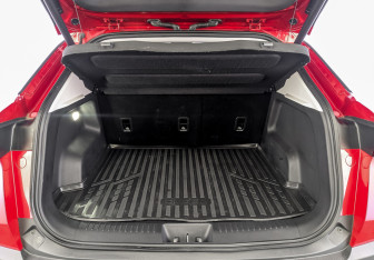 Подержанный автомобиль Omoda C5 2024 года (10 фото)