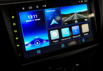 Подержанный автомобиль Renault Sandero 2016 года (10 фото)