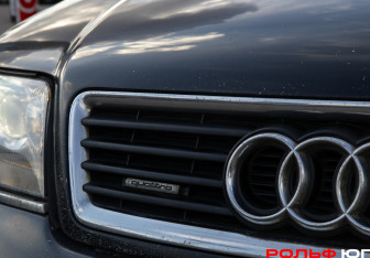 Подержанный автомобиль Audi A6 allroad 2000 года (27 фото)