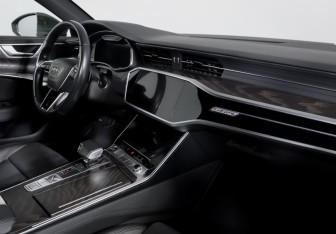 Подержанный автомобиль Audi A6 Sedan 2021 года (9 фото)