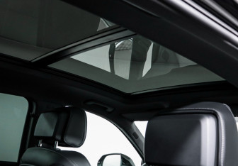 Подержанный автомобиль Audi Q5 2025 года (17 фото)