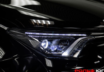 Подержанный автомобиль Toyota RAV4 2019 года (17 фото)