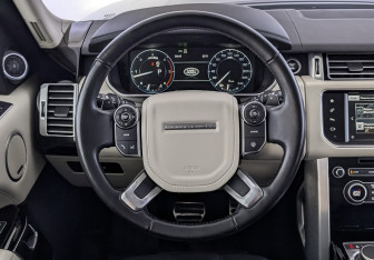 Подержанный автомобиль Land Rover Range Rover 2016 года (22 фото)