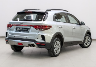 Подержанный автомобиль Kia Rio Hatchback 2021 года (5 фото)