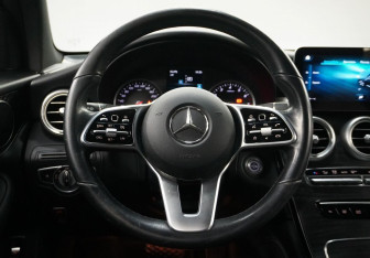 Подержанный автомобиль Mercedes-Benz GLC Coupe 2020 года (14 фото)