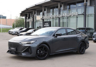 Подержанный автомобиль Changan UNI-V 2023 года (27 фото)