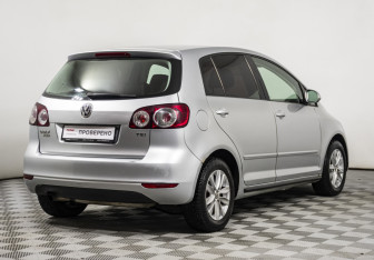 Подержанный автомобиль Volkswagen Golf Plus 2011 года (5 фото)