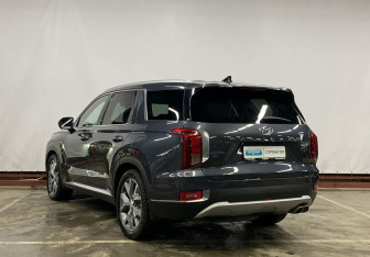 Подержанный автомобиль Hyundai Palisade 2021 года (7 фото)