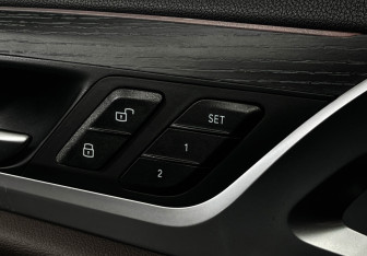 Подержанный автомобиль BMW X3 2021 года (18 фото)