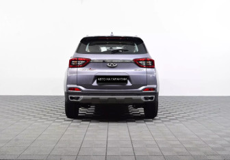 Подержанный автомобиль Chery Tiggo 4 Pro 2023 года (4 фото)