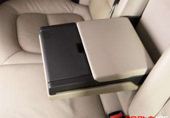 Подержанный автомобиль Volvo XC70 2013 года (9 фото)