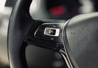 Подержанный автомобиль Volkswagen Polo Sedan 2016 года (12 фото)