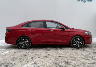 Подержанный автомобиль BAIC U5 Plus 2023 года (4 фото)