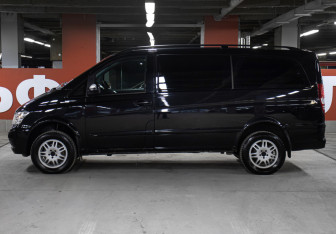 Подержанный автомобиль Mercedes-Benz Viano 2011 года (8 фото)