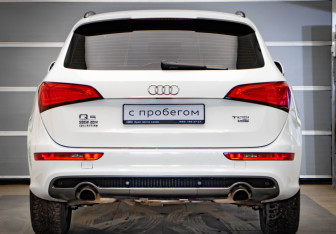 Подержанный автомобиль Audi Q5 2013 года (4 фото)