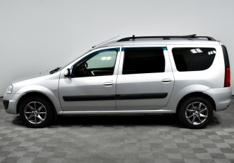 Подержанный автомобиль LADA (ВАЗ) Largus Wagon 2017 года (3 фото)