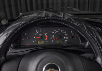 Подержанный автомобиль Chevrolet Niva 2011 года (11 фото)