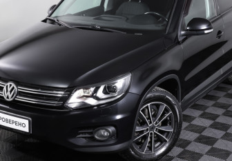 Подержанный автомобиль Volkswagen Tiguan 2013 года (23 фото)