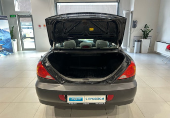 Подержанный автомобиль Kia Spectra Sedan 2008 года (7 фото)
