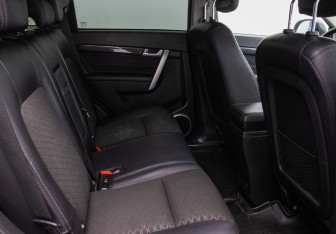 Подержанный автомобиль Chevrolet Captiva 2013 года (11 фото)
