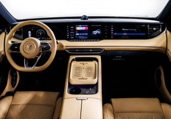 Подержанный автомобиль Voyah Free 2024 года (11 фото)