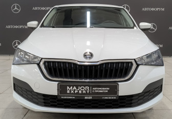 Подержанный автомобиль Skoda Rapid Liftback 2021 года (2 фото)
