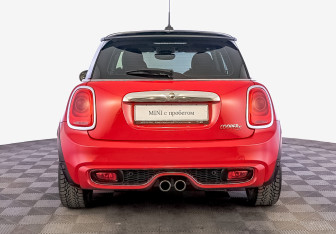 Подержанный автомобиль MINI Hatch 2020 года (6 фото)