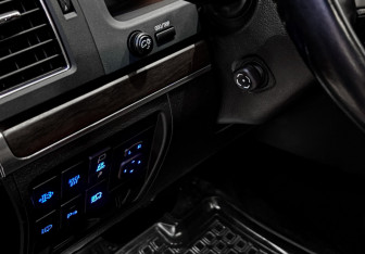 Подержанный автомобиль Toyota Land Cruiser Suv 2019 года (23 фото)