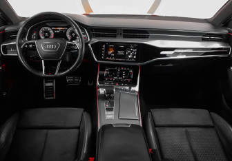Подержанный автомобиль Audi A7 2021 года (13 фото)